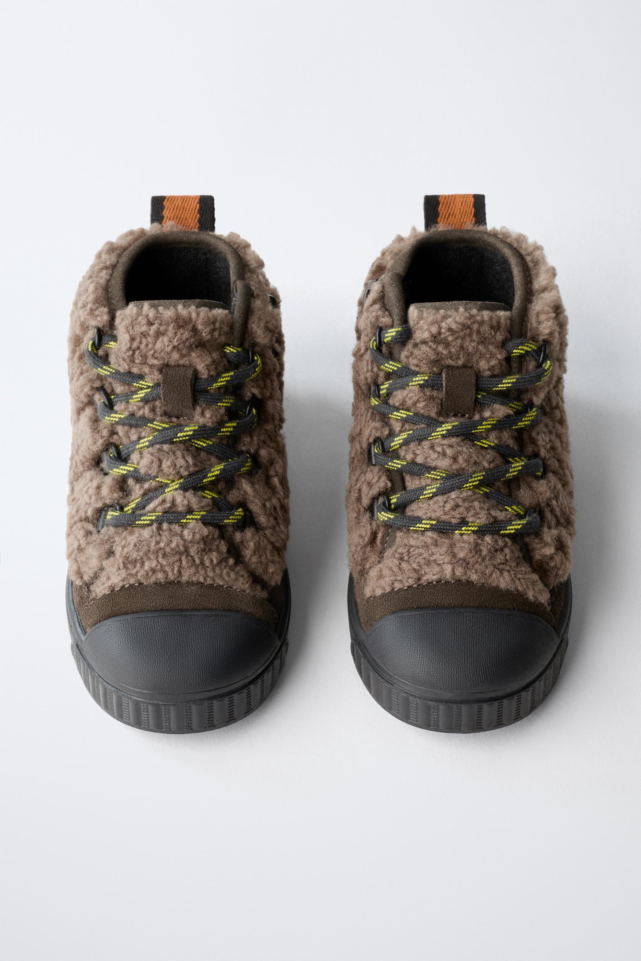 FLEECE HIGH-TOP SNEAKERS